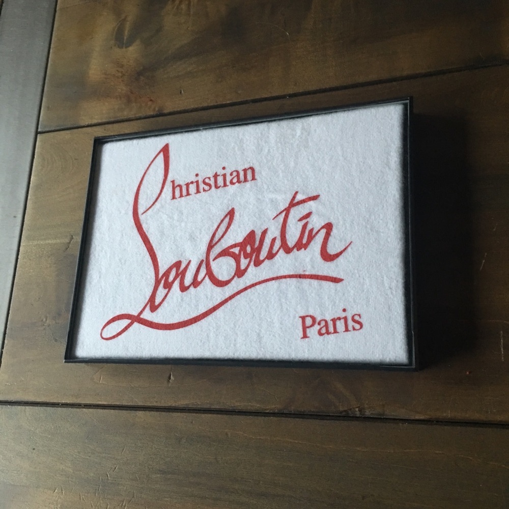 Let me Posh your Powder Room 💁🏼‍♀️🎨🛍 - Picture 7 of 8